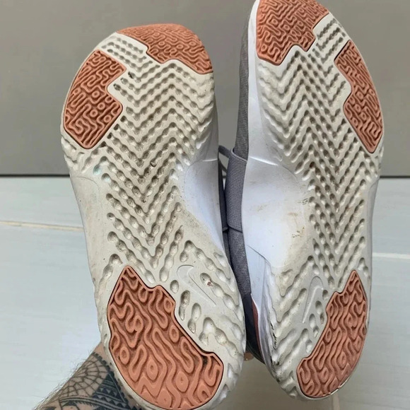 Nike Renew Grey Athletic Running Shoes 8.5 - Picture 6 of 10